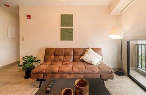 Barranco Apartment | Geko | Modern 1BR Steps to the Sea w/Pool