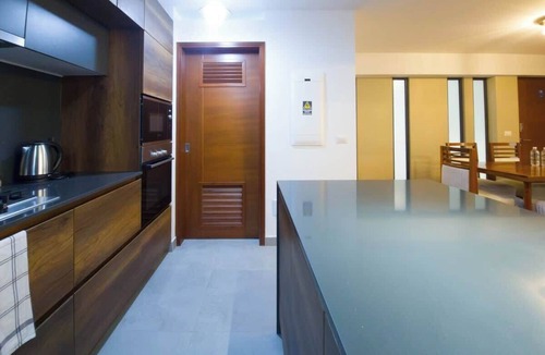 Sector 1 Apartment | Geko | Signature 3BR Top Location w/Parking