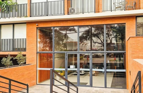 Sector 1 Apartment | Geko | Signature 3BR Top Location w/Parking