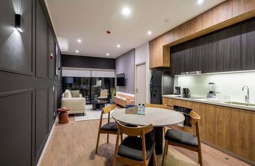 Reducto Apartment | Geko | Stylish 2BR Steps from the Malecón
