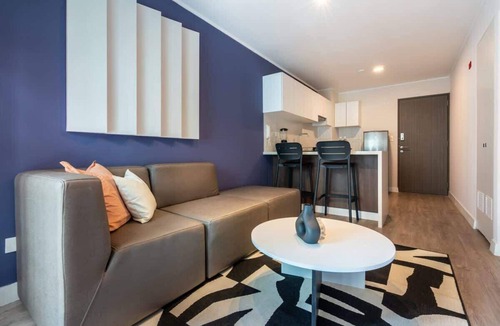 San Antonio Apartment | Geko | Stylish Loft near Larcomar in Prime Spot