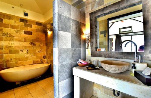 Ishigaki Resort | Glamping Resort Yokabushi