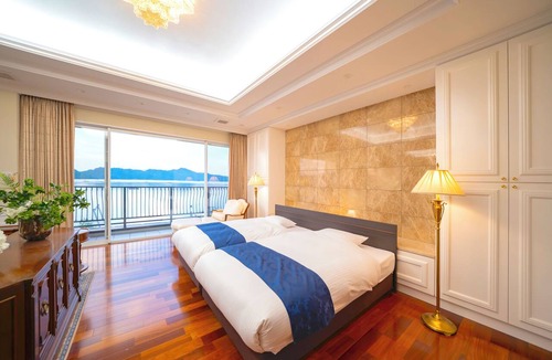 Naruto Hotel | GLAMPREMIER Naruto