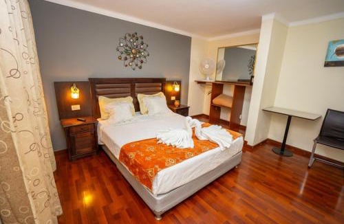 Tacna House | GOLD INFINITY