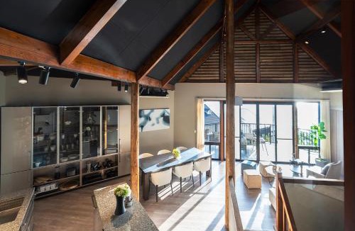 Sumoto Villa | Goshikihama Villa