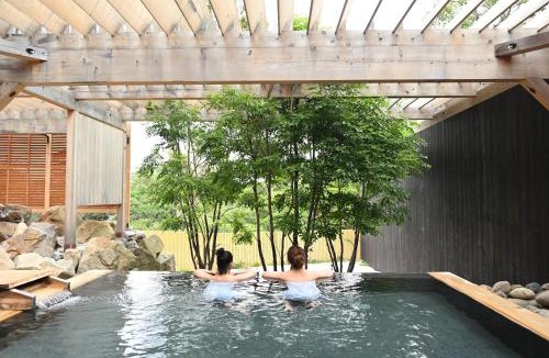 Tsubaki Onsen Hotel | Grampus Sea