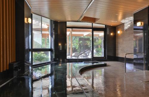 Tsubaki Onsen Hotel | Grampus Sea