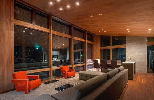 Echo Land House | Gravity