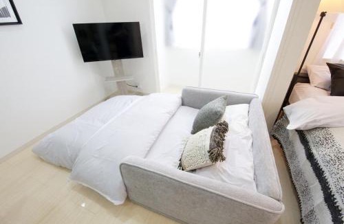 Toyama Apartment | Green Gables B棟 108