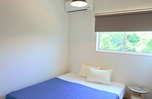 Shiraho Hostel | guest house Holoholo beach side - Hostel