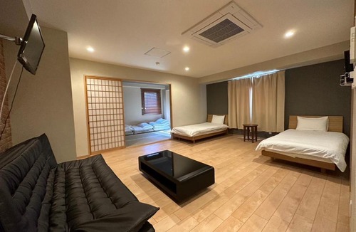 Namba Apartment | guest house shimanouchi