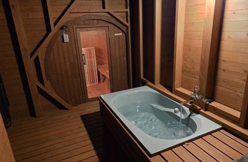Aoshima Hotel | Guest House Uminokyojyusya - Vacation STAY 84473v