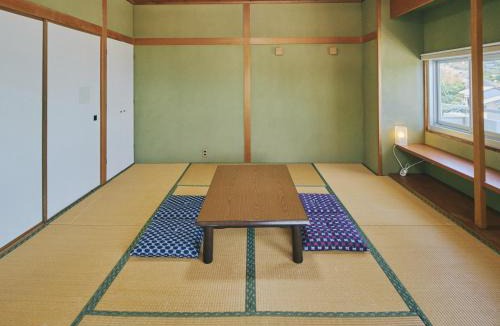 Tsubaki Onsen Apartment | Guest Living Mu Nanki Shirahama