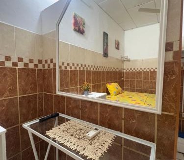 Iquitos House | Habitación céntrica AC,TV 2p