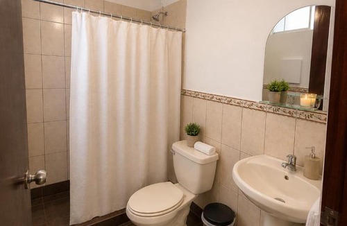 Andahuaylas Hotel | Habitación Céntrica Premium y Baño Privado