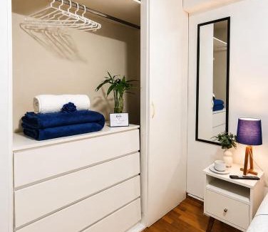 Leuro House | Habitación Privada en Dpto compartido - Baño Compartido