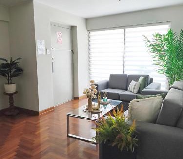 Leuro House | Habitación Privada en Dpto compartido - Baño Compartido