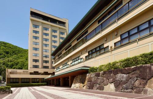 Minami Hotel | HanaMOMIJI