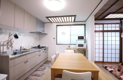Nara House | HAT Sanjo T 7 min walk from Nara station HAT三条T奈良駅徒歩7分の一軒家貸切