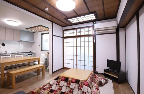 Nara House | HAT Sanjo T 7 min walk from Nara station HAT三条T奈良駅徒歩7分の一軒家貸切