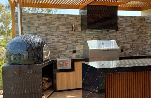 Ica Villa | Heated Pool & Private Jacuzzi Villa Steps to Beach