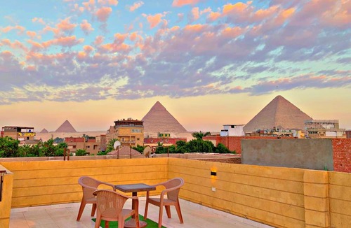Giza Bed & Breakfast | Hemo Pyramids guest house view