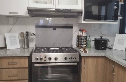 Trujillo Apartment | Hermoso Penthouse, Cama Suave, Cochera Cerca a UNIT/Centro