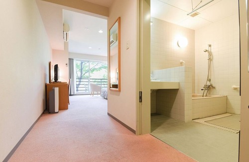 Shiso Hotel | Higashiyama Onsen Maple Plaza