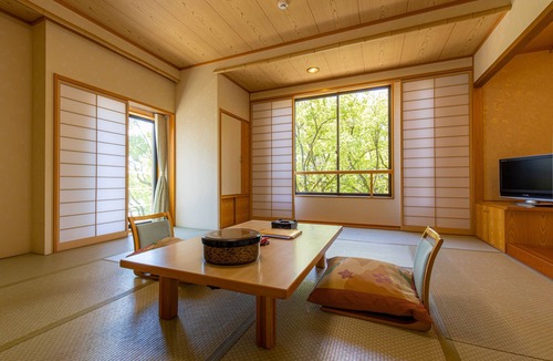 Hiroshima City Centre House | Hiroshimanoyado Aioi