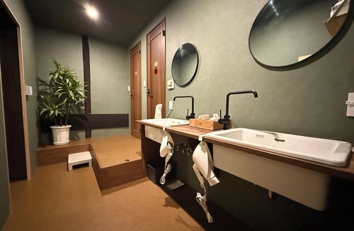 Tsuruga House | HOBOIE Guest House