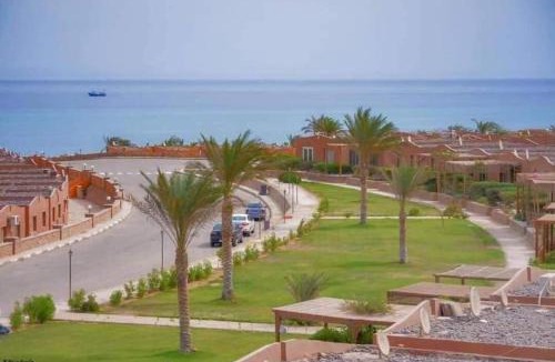 Zafarana Apartment | Honeymoon Chalet-Stella Di Mare Sea View - Families Only