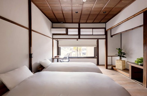 Higashiomi Resort | Honmachi Hotel