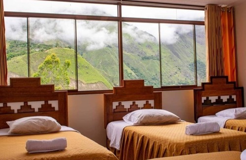 Santa Teresa Hostel | Hospedaje Plaza