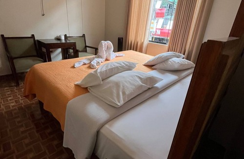 Santa Teresa Hostel | Hospedaje Plaza