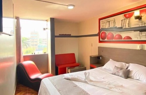 Distrito de Comas Hotel | HOSTAL BERMUDAS