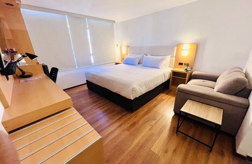 Cerro Colorado District Hostel | Hostal El Mirador