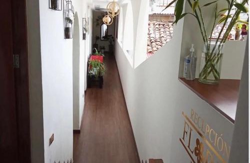 Cajabamba House | Hostal Flores