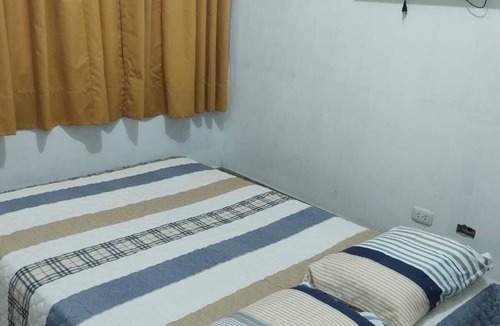 Cerro Azul Hostel | Hostal Lobitos