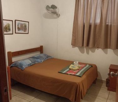 Veintiseis de Octubre House | HOSTAL PARIS