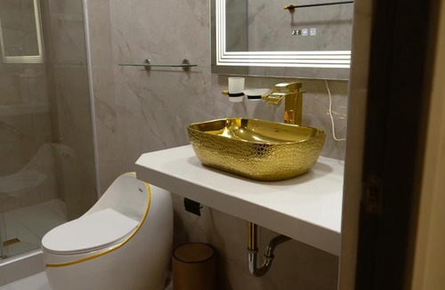 Vista Alegre House | Hostal VROSSE