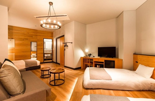 Karuizawa Hotel | Hotel ∙ HOTEL KARUIZAWA CROSS