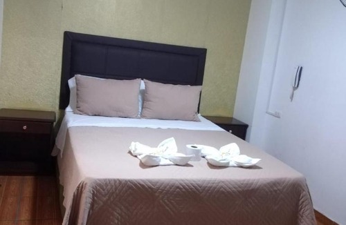 Santa Anita Hotel | Hotel flamengo de oro