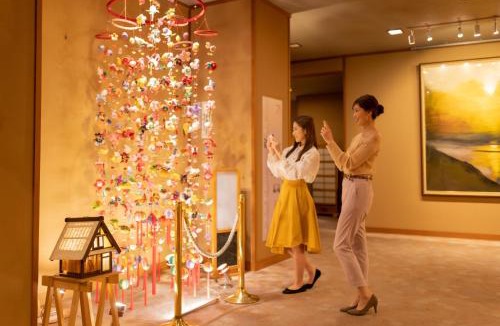 Iwamuro Onsen Hotel | Hotel Hoho "A hotel overlooking the Echigo Plain and the Yahiko mountain range" formerly Hotel Oohashi Yakata-no-Yu