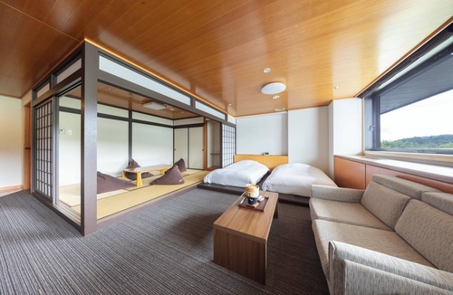 Niseko Hotel | Hotel Kanronomori