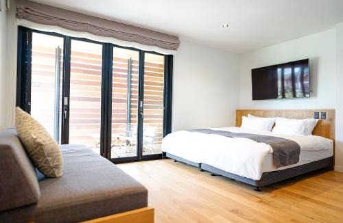 Miyakojima Hotel | ＨＯＴＥＬ ＬＯＣＡＬ ＢＡＳＥ＜宮古島＞