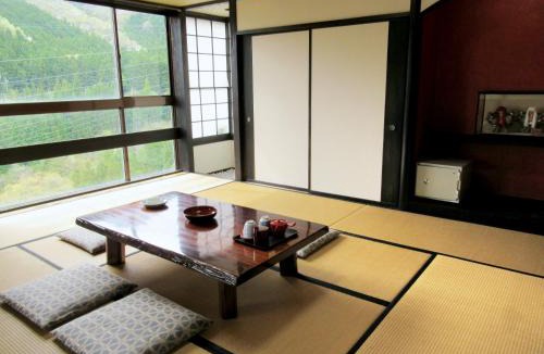 Kinugawa Onsen Hotel | Hotel Manyotei
