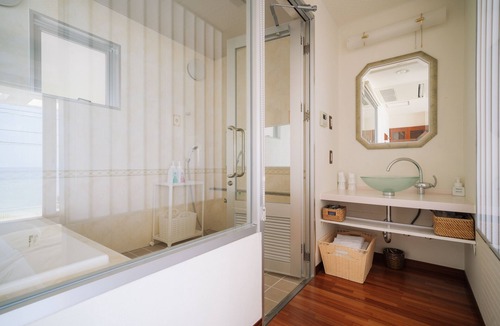 Sakimotobu Hotel | Hotel MTB