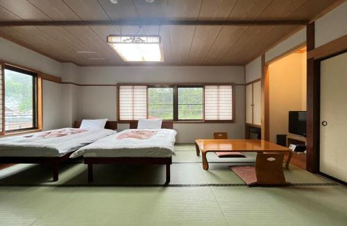 Yudanaka Shibu Onsen Hotel | Hotel Omodaka
