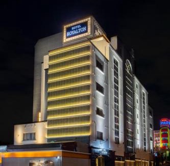 Midori Ward Hotel | Hotel Royalton