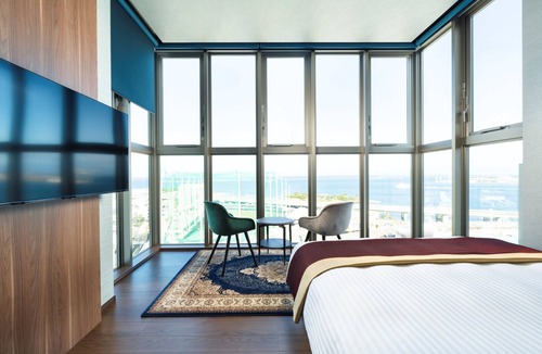 Naha City Centre Hotel | HOTEL SANSUI NAHA Ryukyu Onsen Naminoue-No-Yu